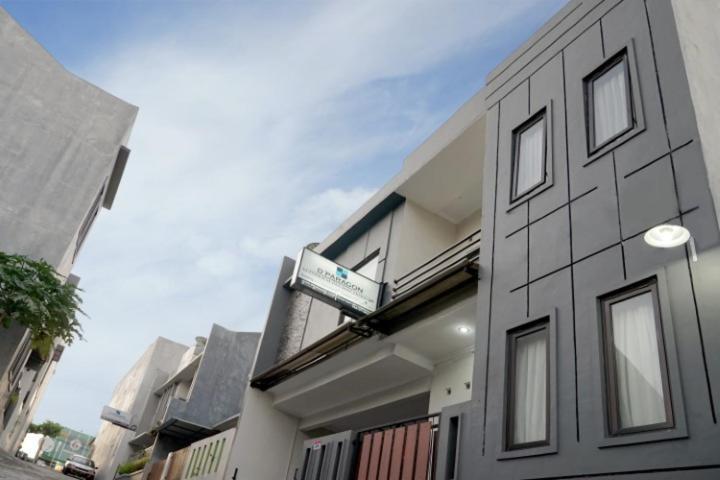 Hostel Dparagon Pamela 3 Yogyakarta Exterior foto